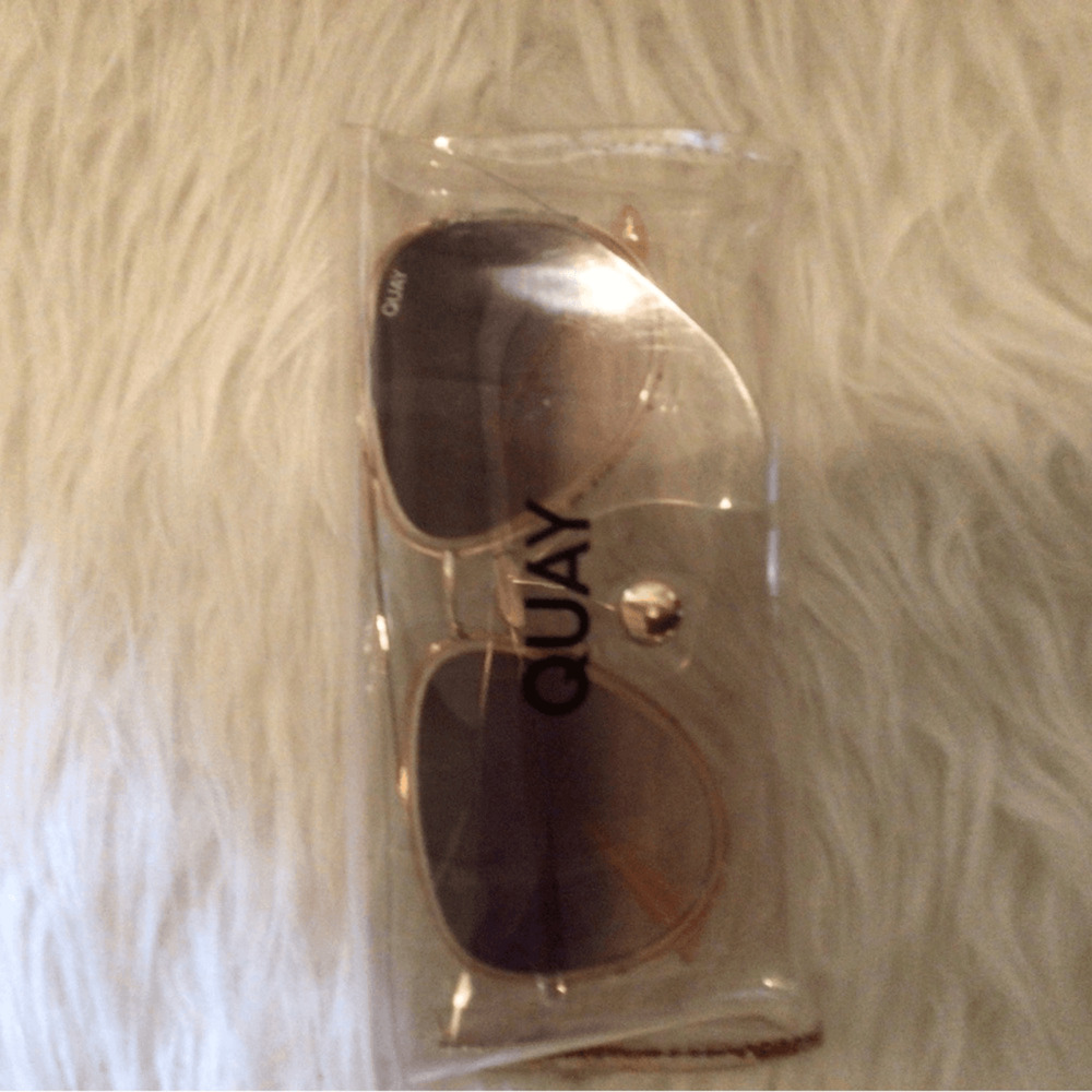 NEW ! Quay All In Mini aviators peach Read*** - Picture 6 of 7